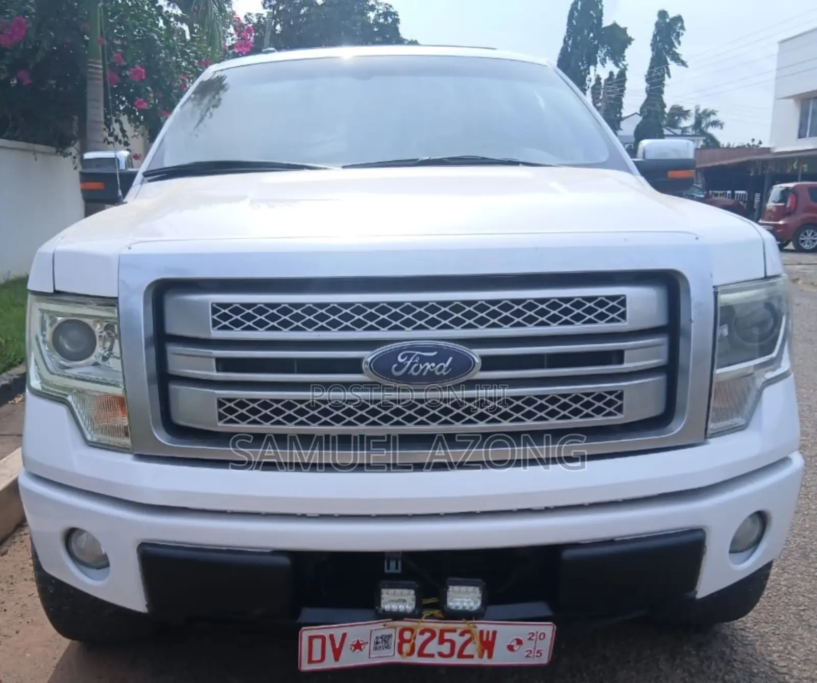 Ford F-150 Platinum 4dr SuperCrew 4WD 5.5 ft. SB (5.0L 8cyl 6A) 2014