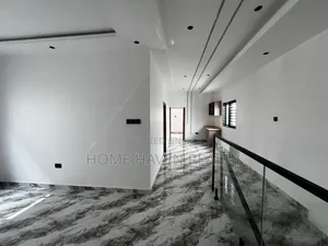 4bdrm House in Lakeside Estate for sale
