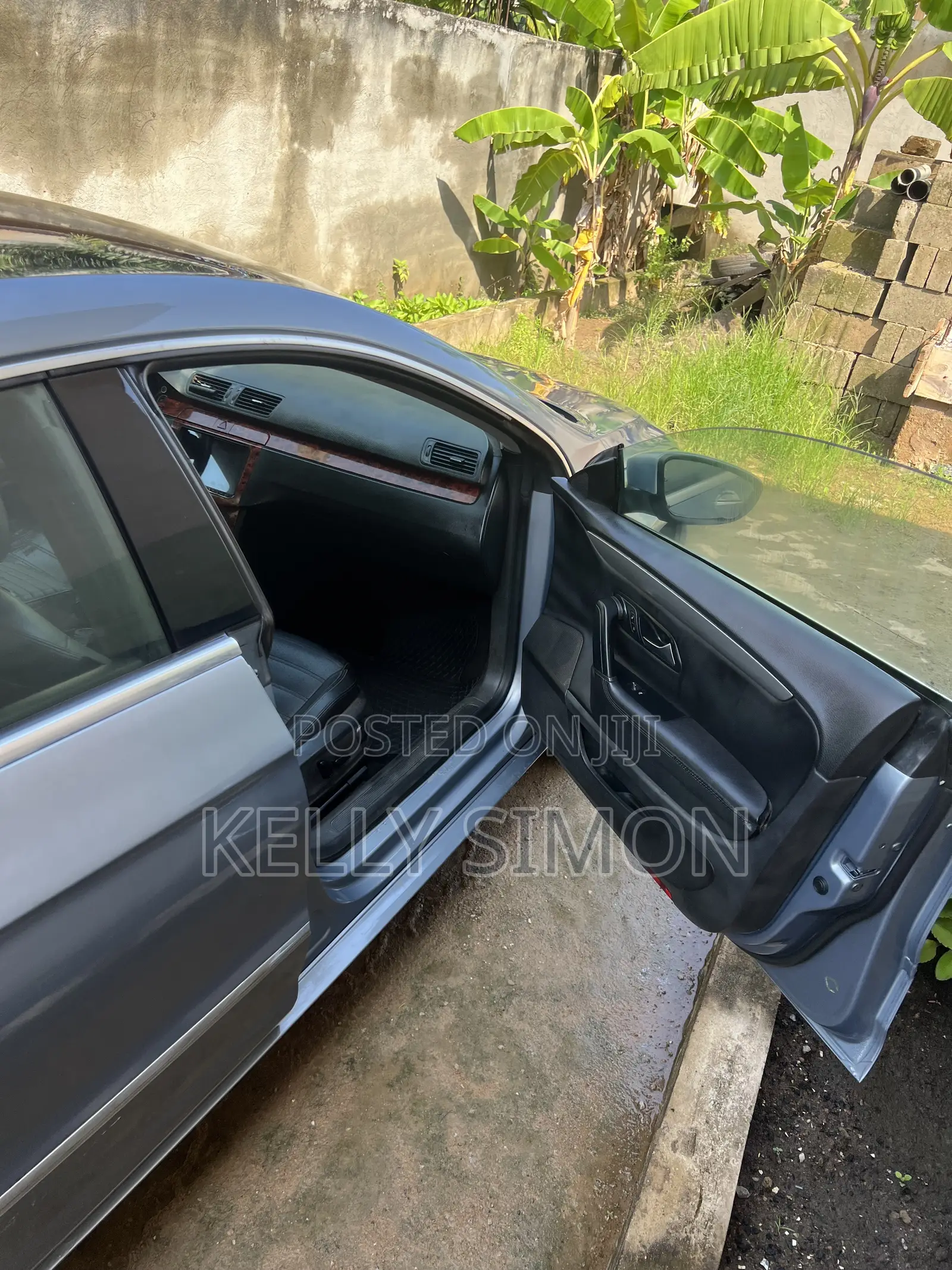 Volkswagen CC 2.0 Luxury 2011 Gray