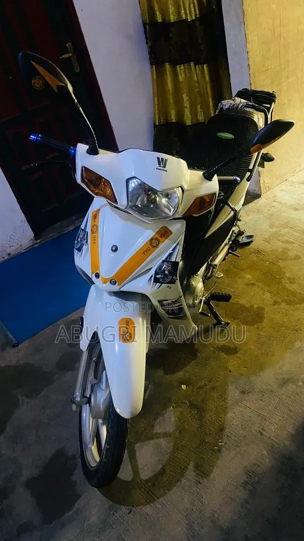 New Haojue HJ125-8K 2025 White