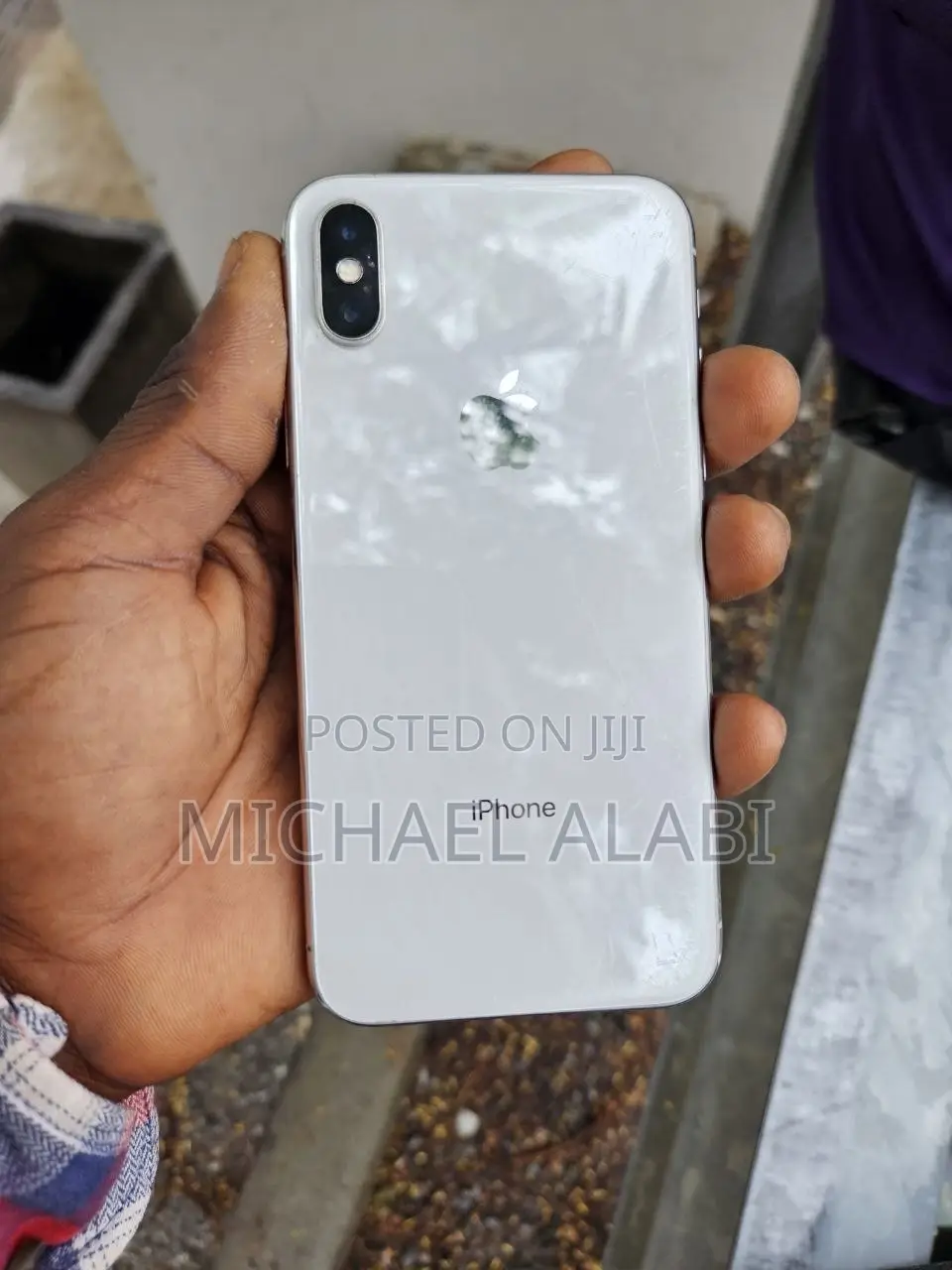 Apple iPhone X 64 GB White