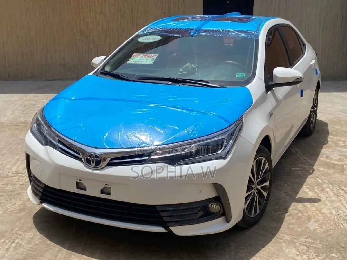 Toyota Corolla 2019 White