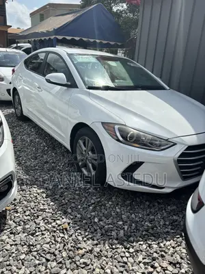 Hyundai Elantra SE 2018 White
