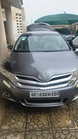Toyota Venza LE AWD 2013 Gray