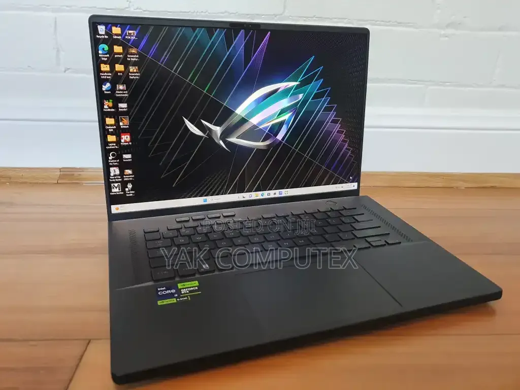 Laptop Asus ROG Zephyrus G16 16GB Intel Core i9 SSD 1T