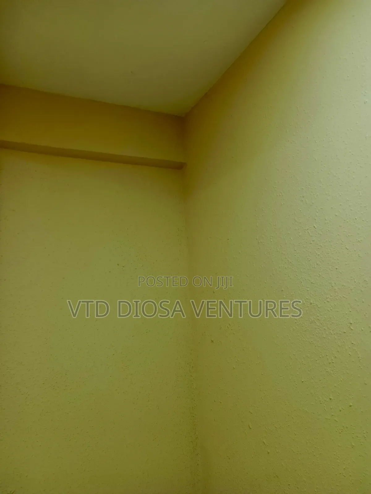 1bdrm Room & Parlour in Dansoman, Market for rent