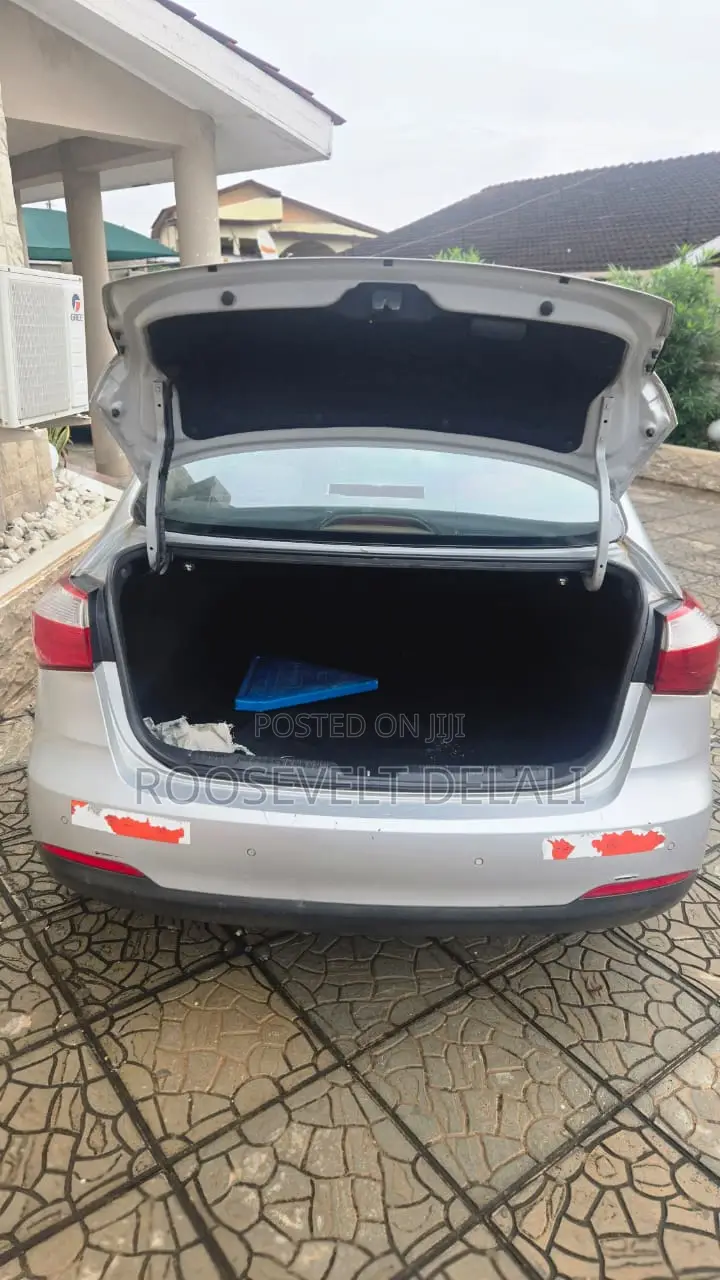Kia Cerato 2016 Silver