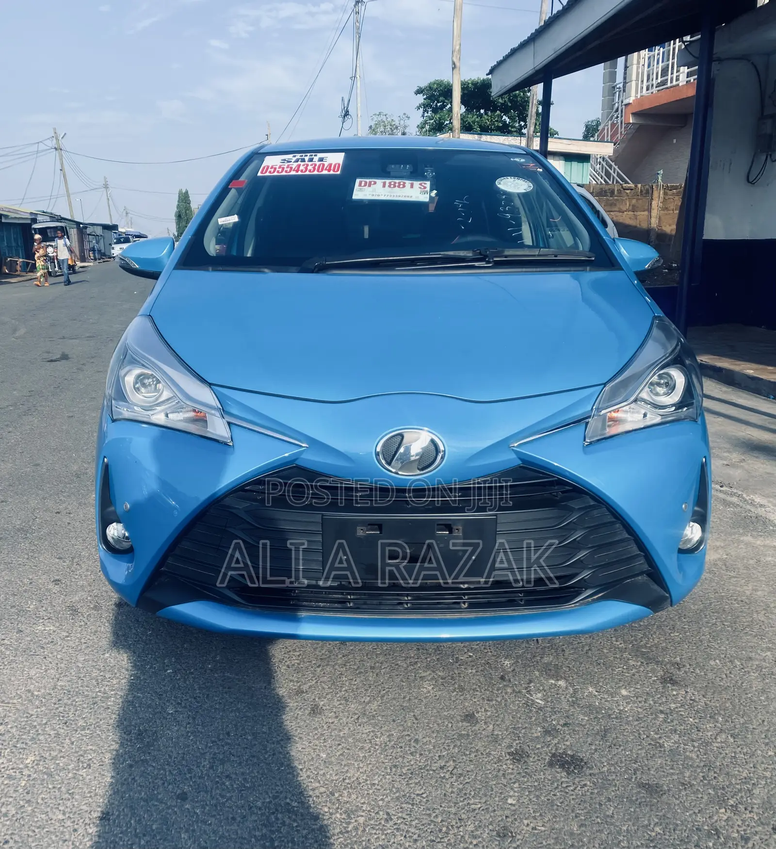 Toyota Vitz 1.3 AWD 5dr 2017 Blue