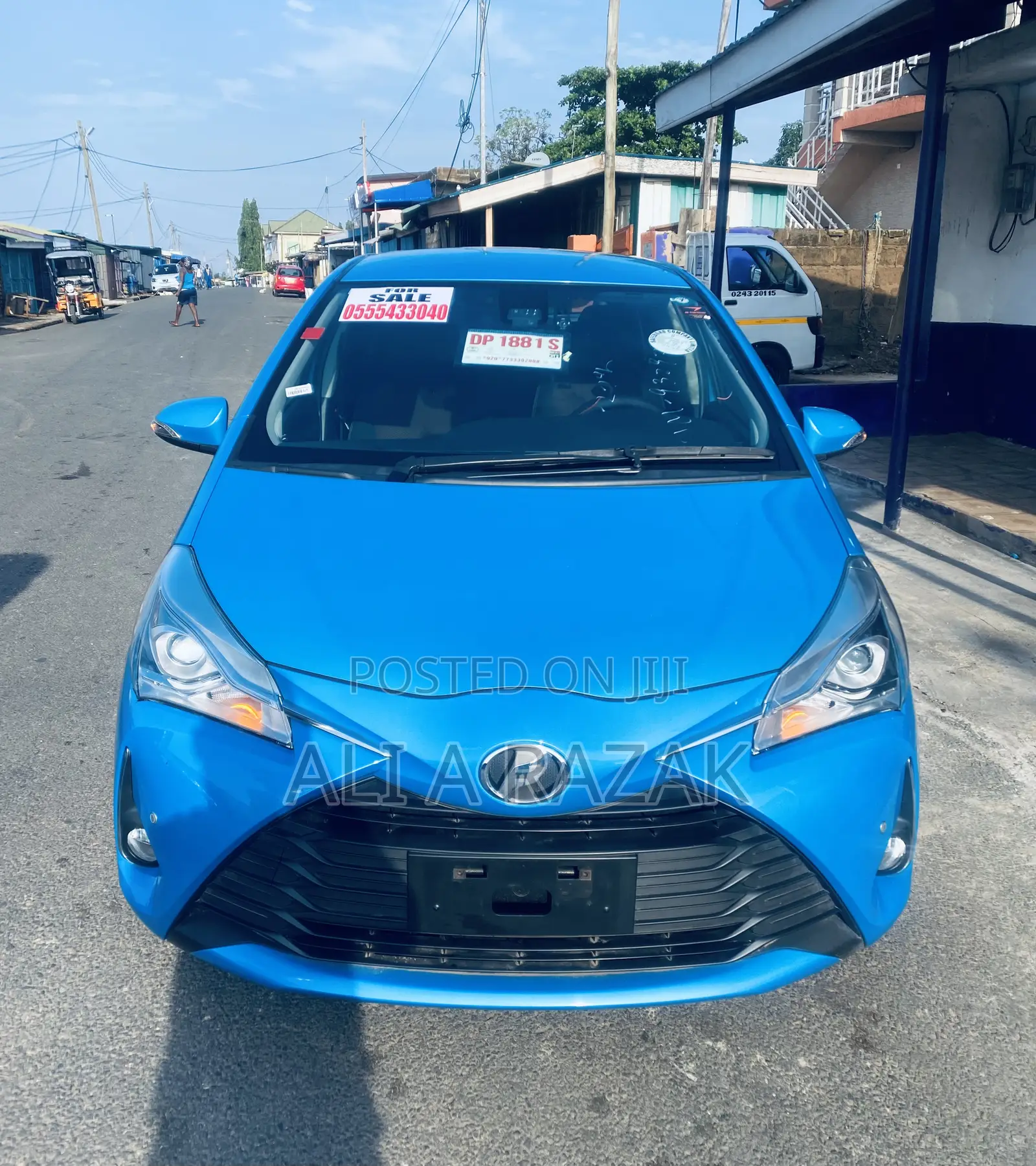Toyota Vitz 1.3 AWD 5dr 2017 Blue