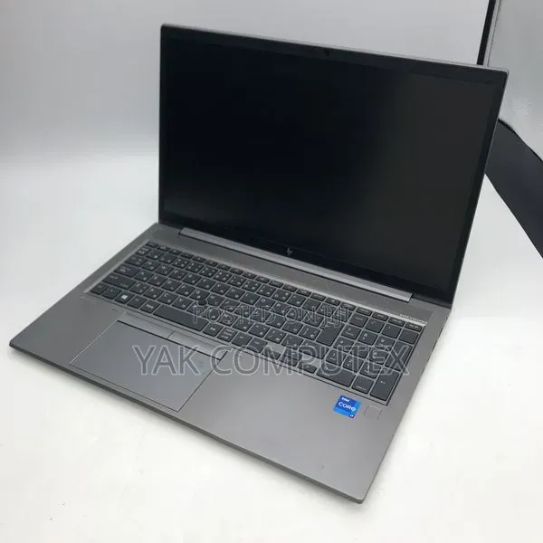 Laptop HP ZBook Firefly G8 32GB Intel Core i7 SSD 1T