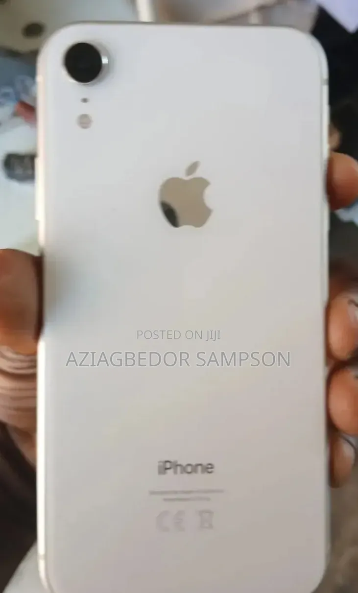 Apple iPhone XR 128 GB White