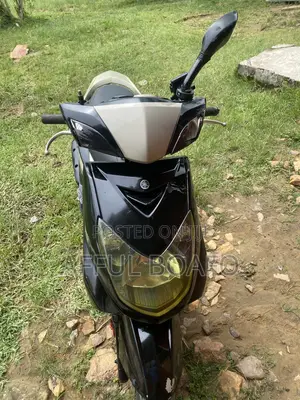 Yamaha 2020 Black