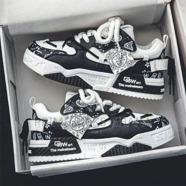 New Men's 2026 Trendy Board Shoes-Black and White