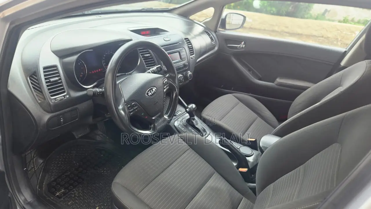 Kia Cerato 2016 Silver