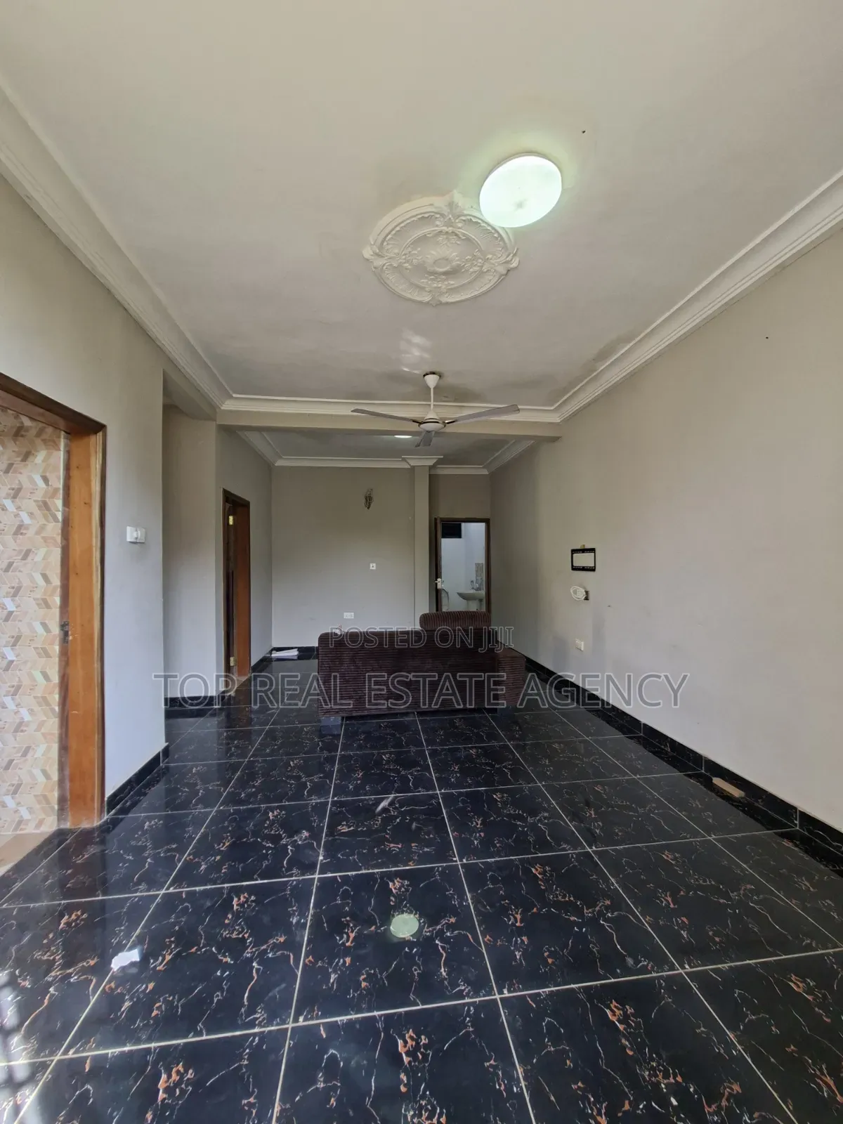 1bdrm Apartment in Ashogman Melcome, Ga East Municipal for rent