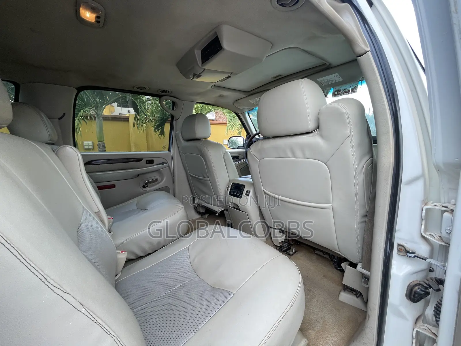 Cadillac Escalade 2012 White