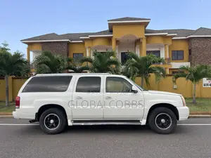 Cadillac Escalade 2012 White