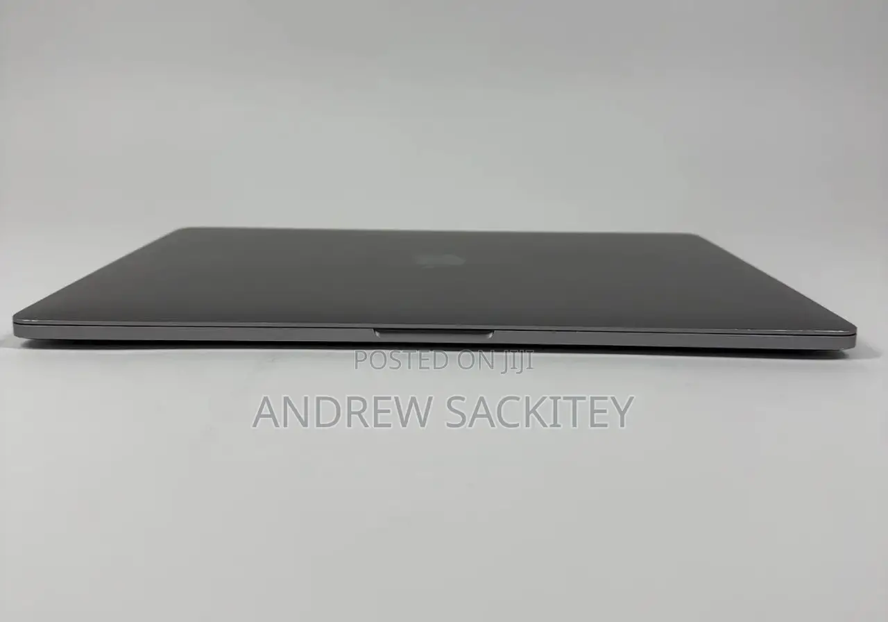 Laptop Apple MacBook Pro 2017 16GB Intel Core i7 SSD 250GB