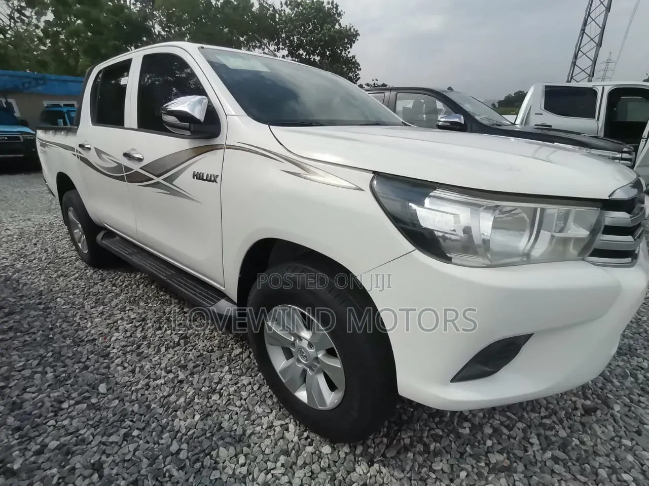 Toyota Hilux Revo Double Cab Deisel 2.4 AWD 2019 White