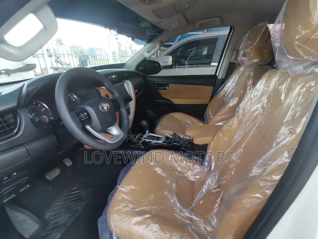 Toyota Fortuner 2.7 AWD 2014 White