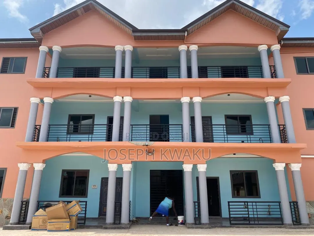 Furnished 2bdrm Apartment in East Lagon Hills for rent