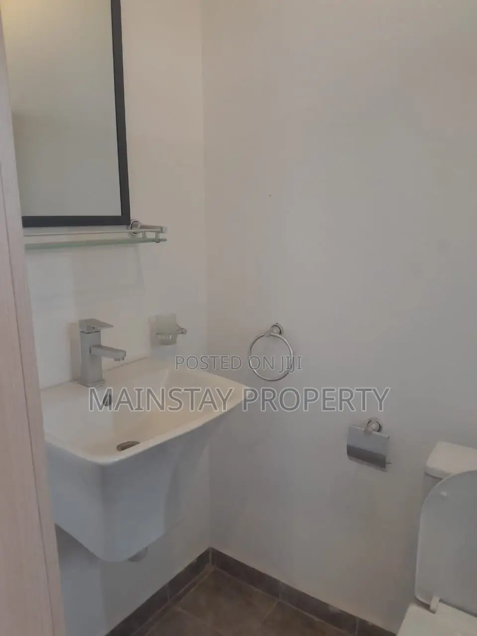 4bdrm House in Mainstay Estates, Adenta for rent