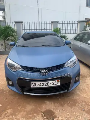 Toyota Corolla 2016 Blue
