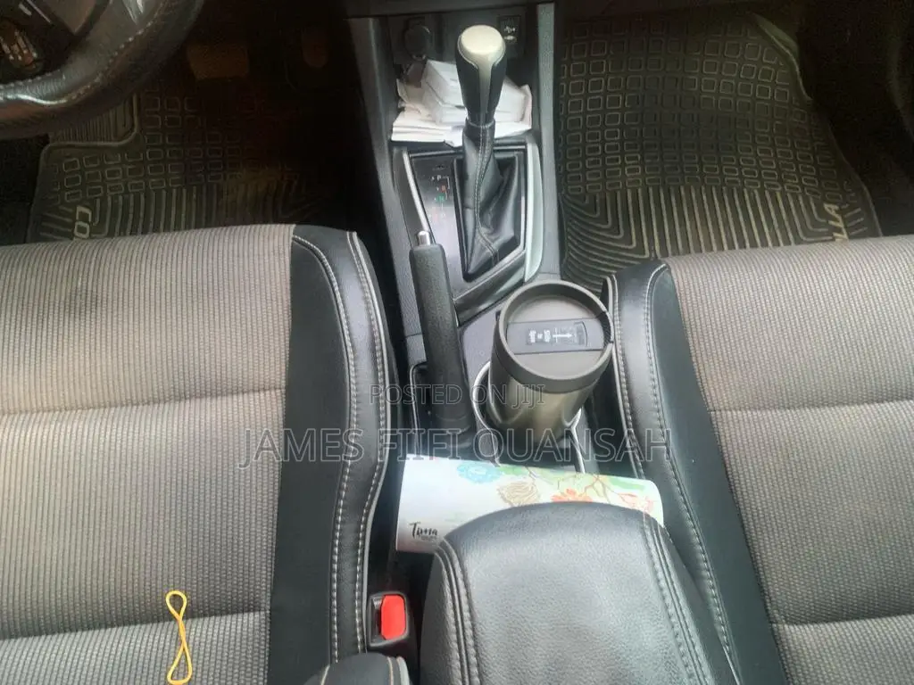 Toyota Corolla 2016 Blue
