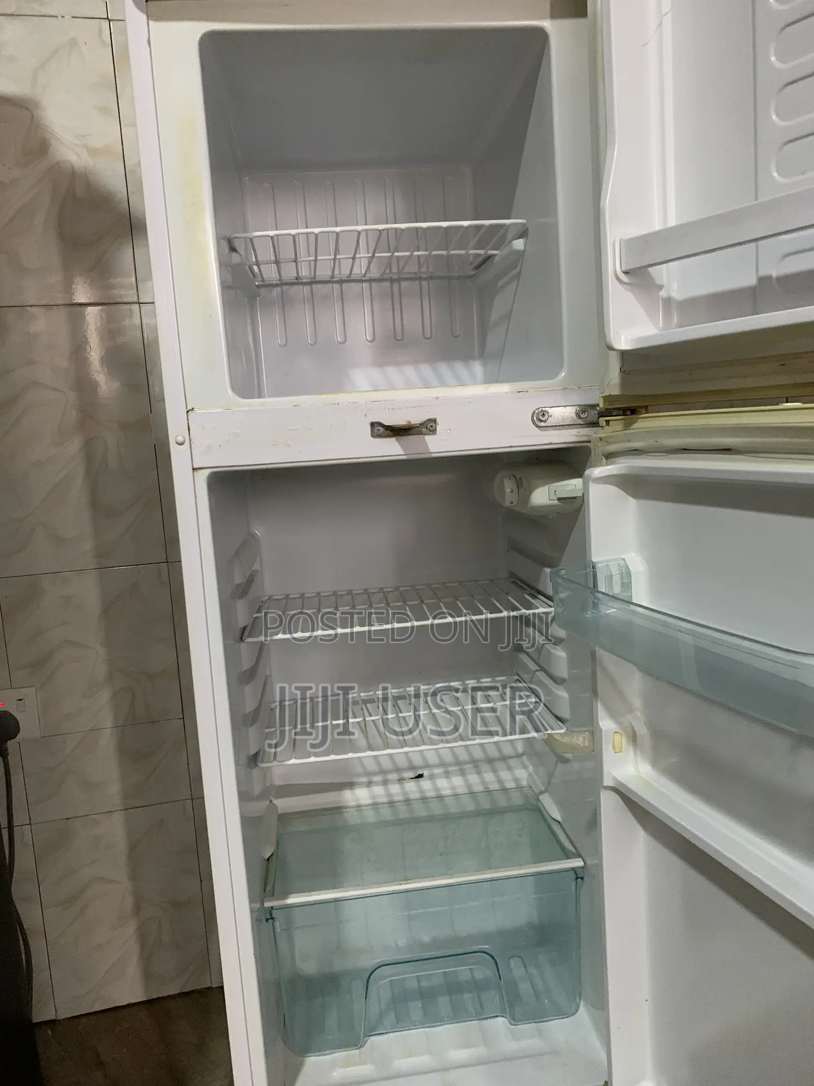 Akai Double-Door Fridge–Energy Saving,Fast Cooling,Excellent Condition