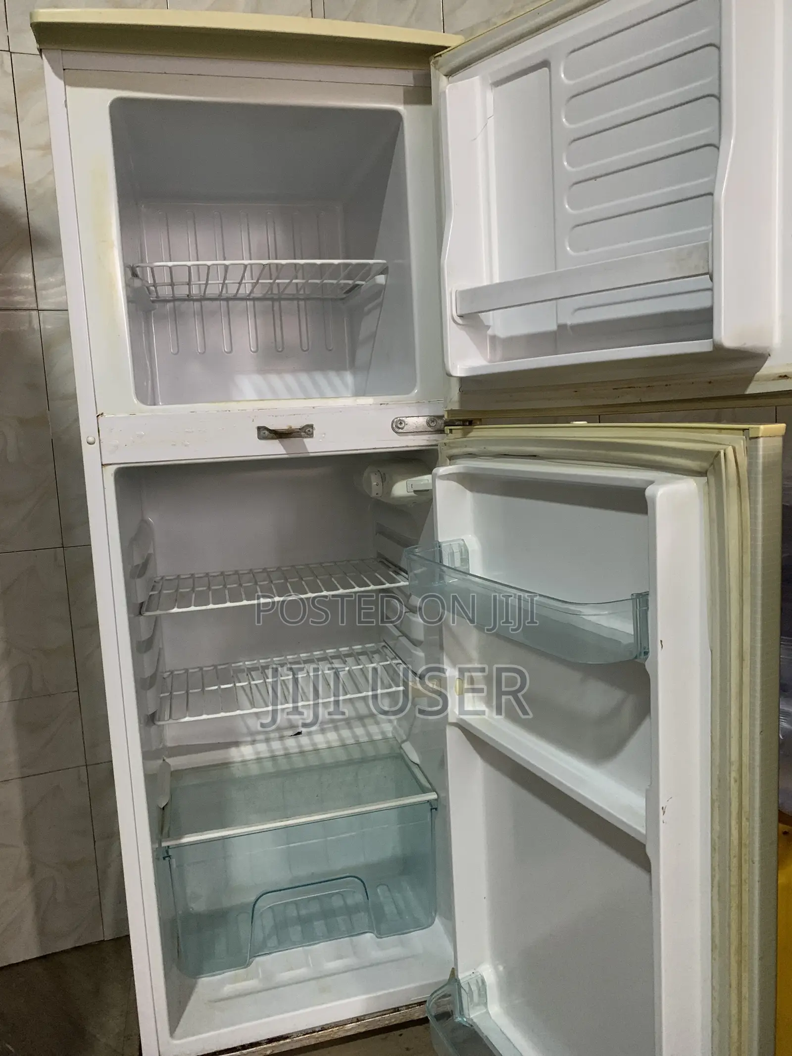 Akai Double-Door Fridge–Energy Saving,Fast Cooling,Excellent Condition