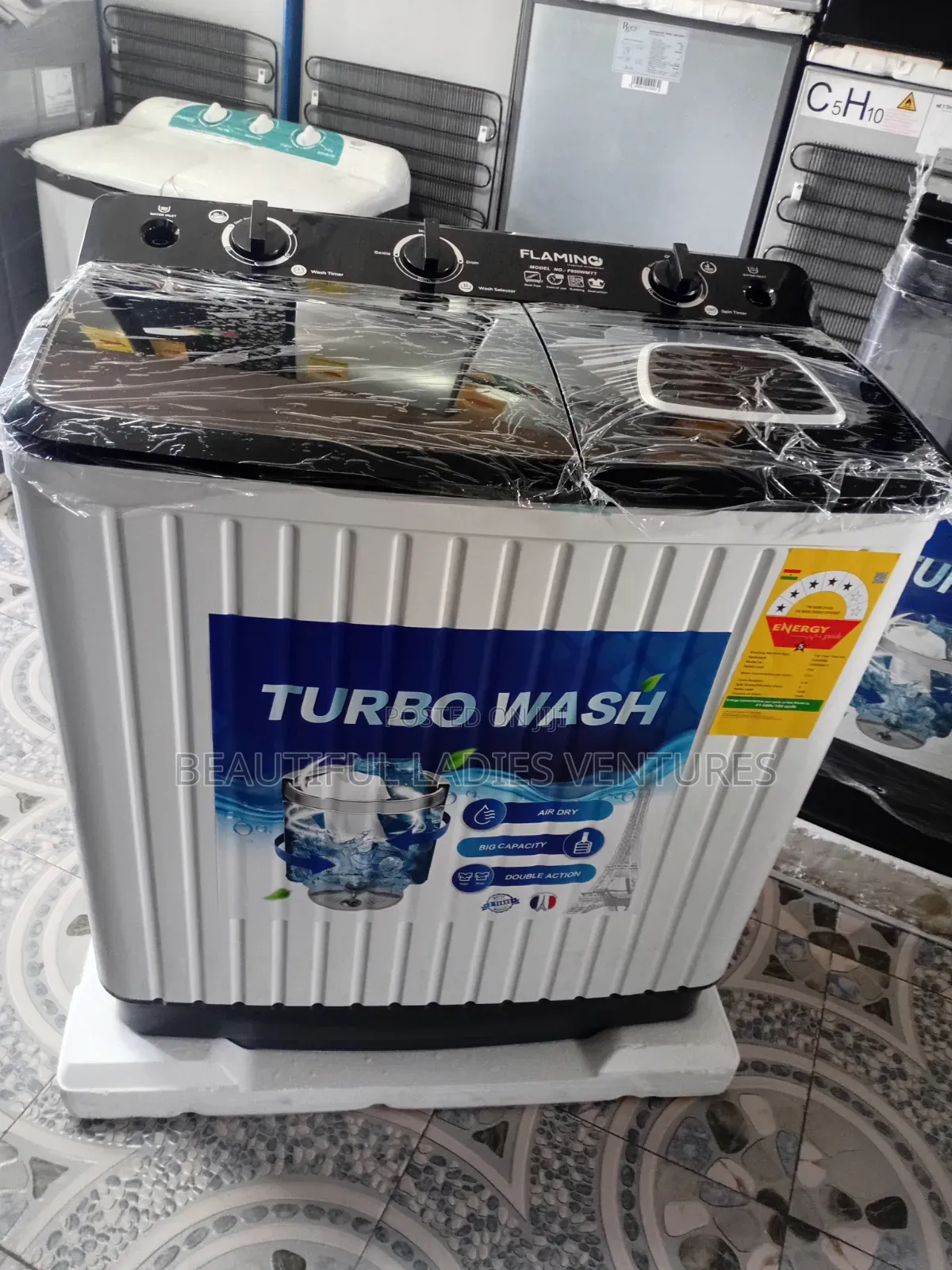 Family-Size Twin Tub Washer With Superior Performance