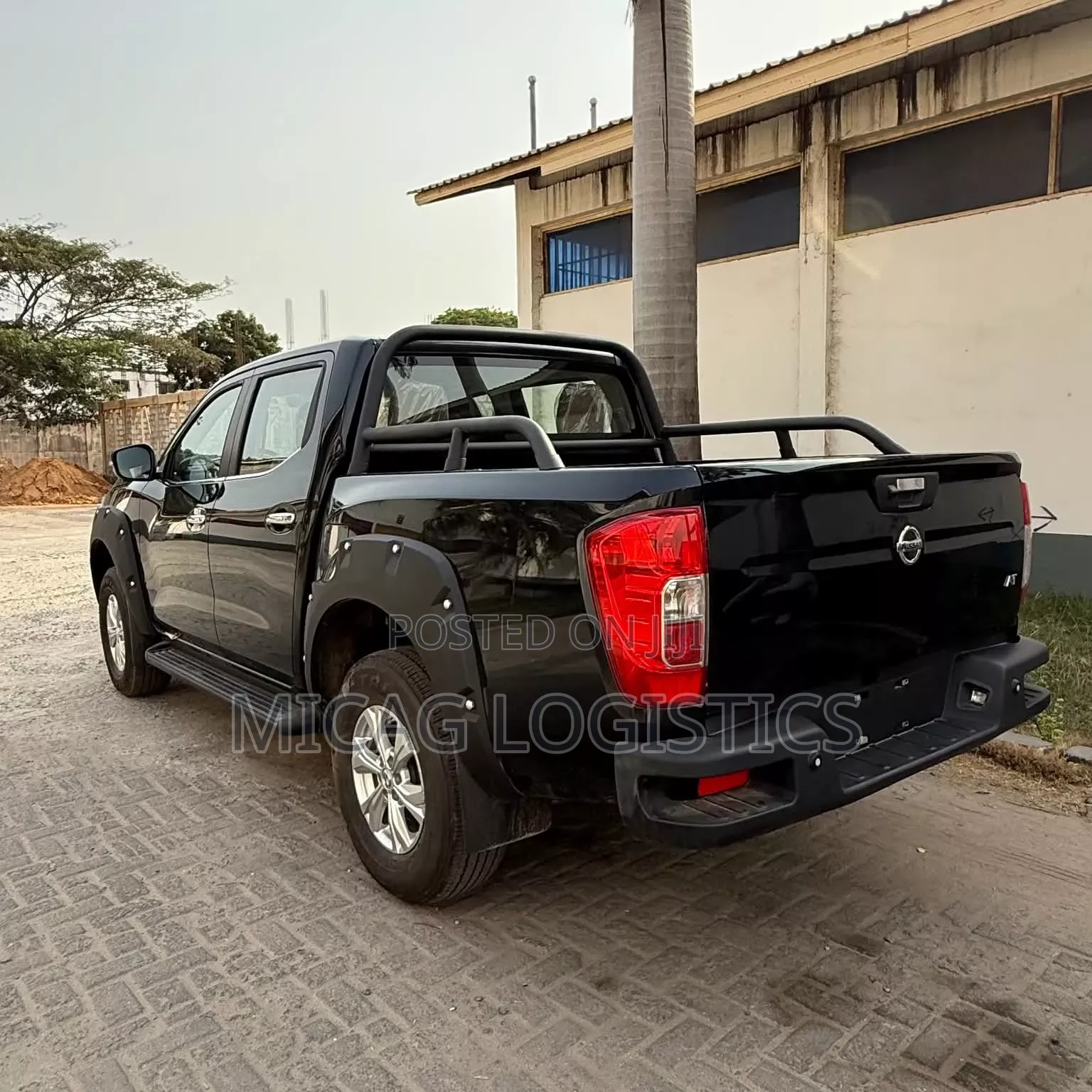 New Nissan Pick-Up 2025 Black