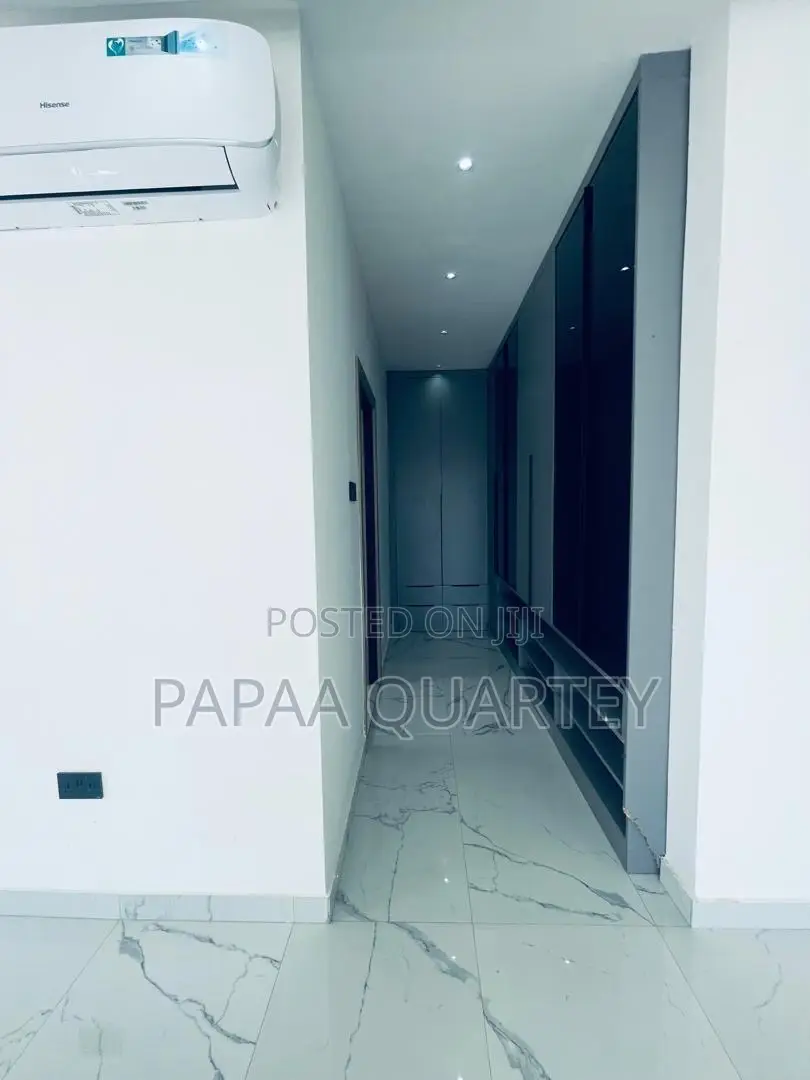 4bdrm House in Ashaley Botwe for sale