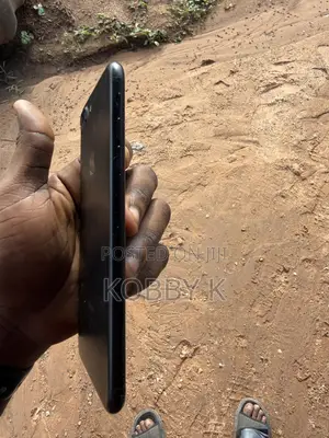 Apple iPhone 7 Plus 32 GB Black