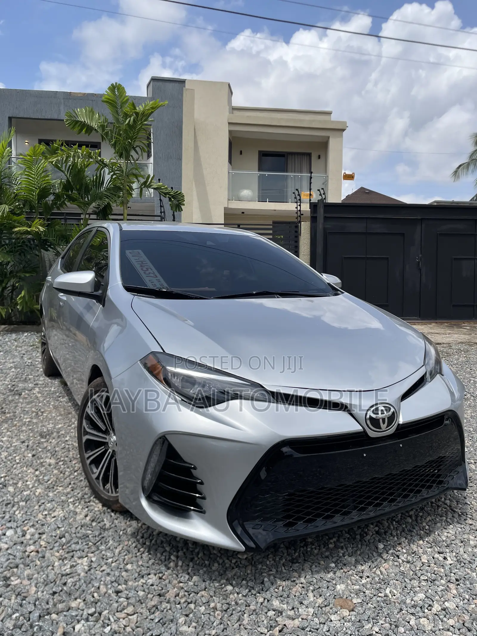 Toyota Corolla 2018 Silver