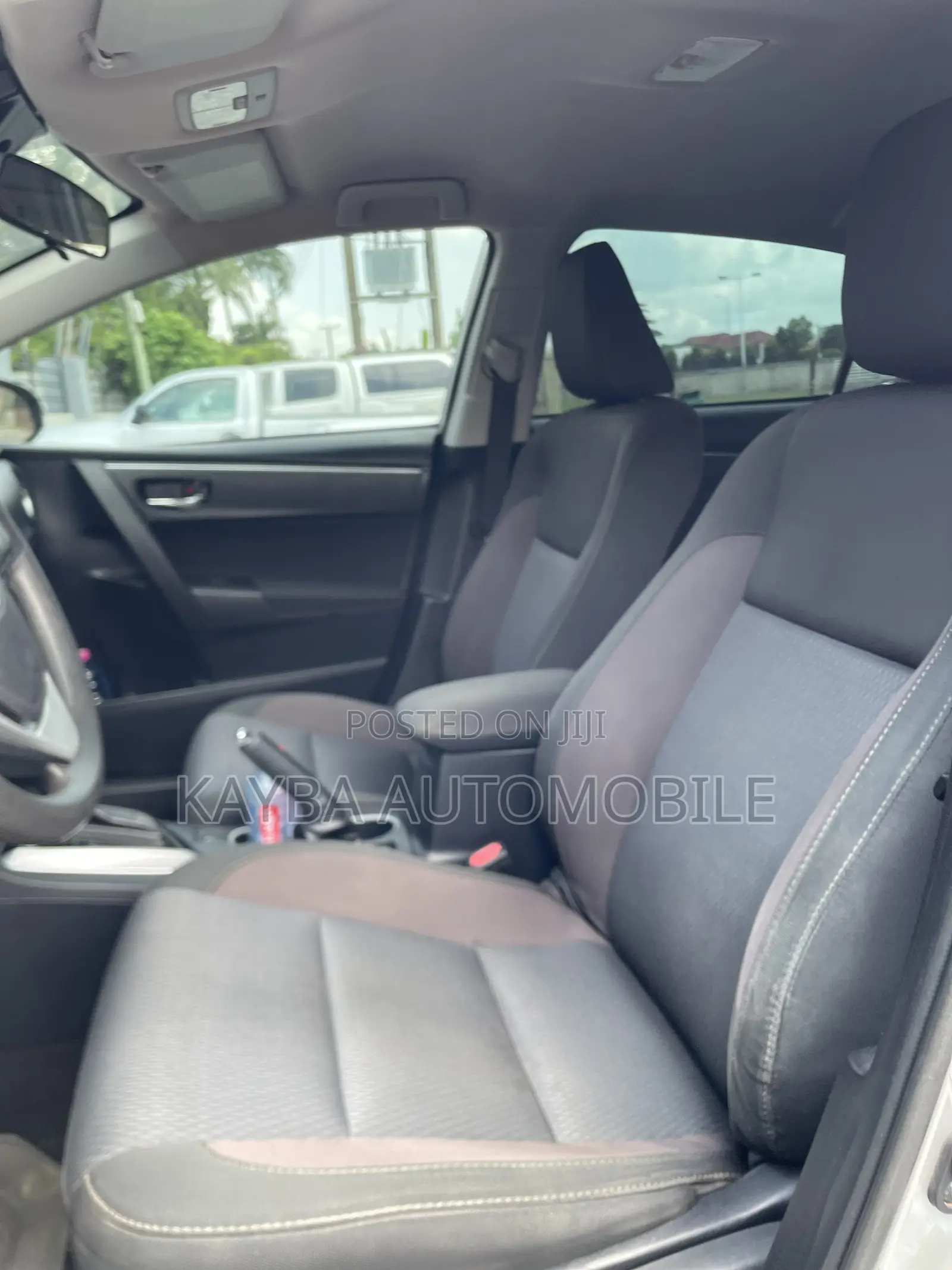 Toyota Corolla 2018 Silver