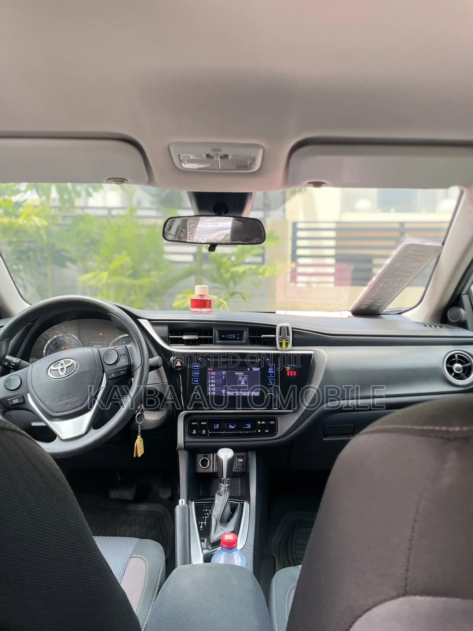Toyota Corolla 2018 Silver