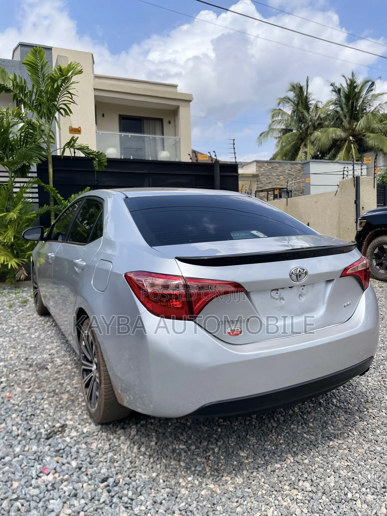 Toyota Corolla 2018 Silver