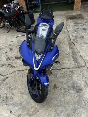 Yamaha R3 2024 Blue