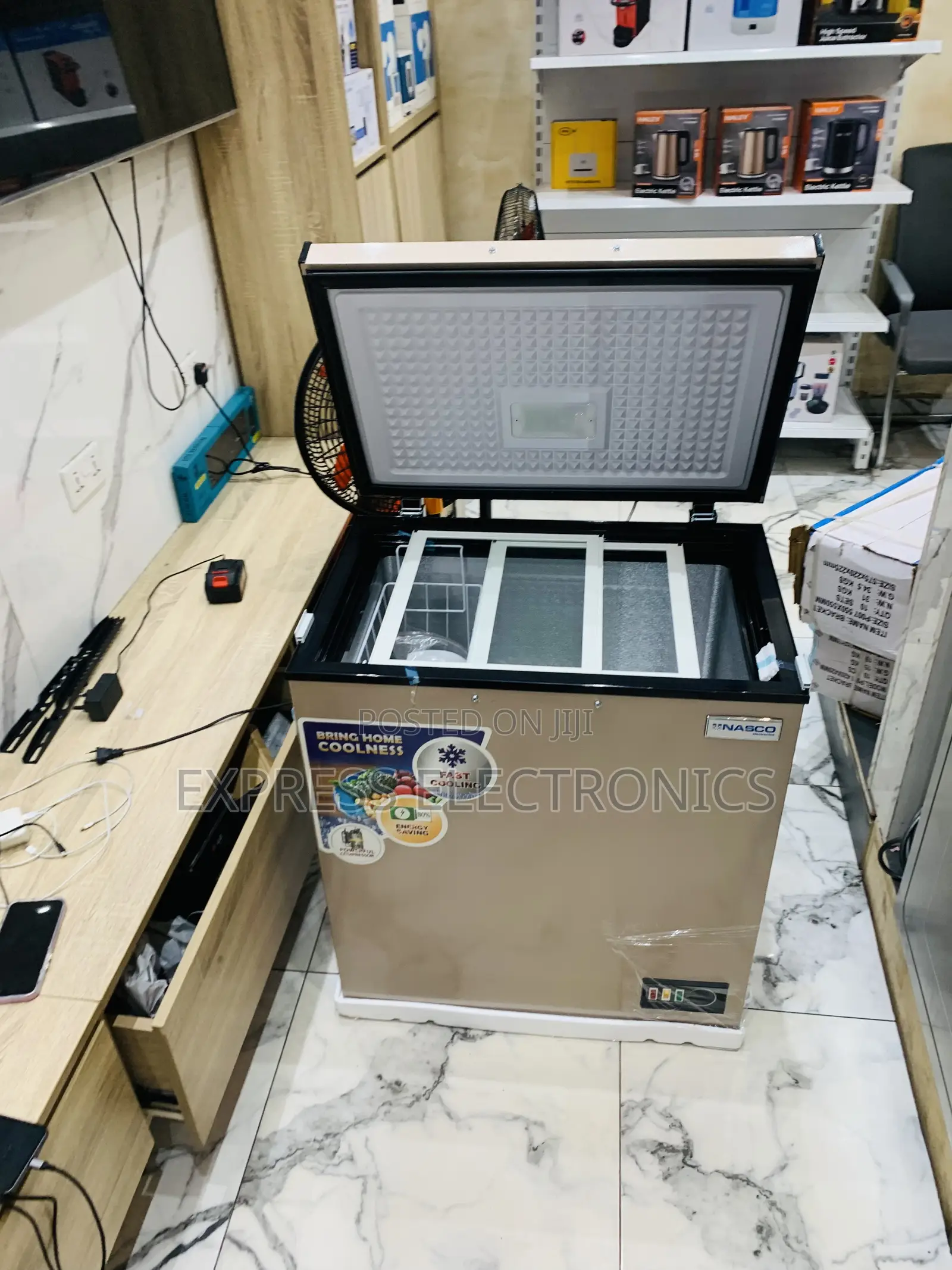 Brand New Chest Gold Single Door 150l Nas-200fl.
