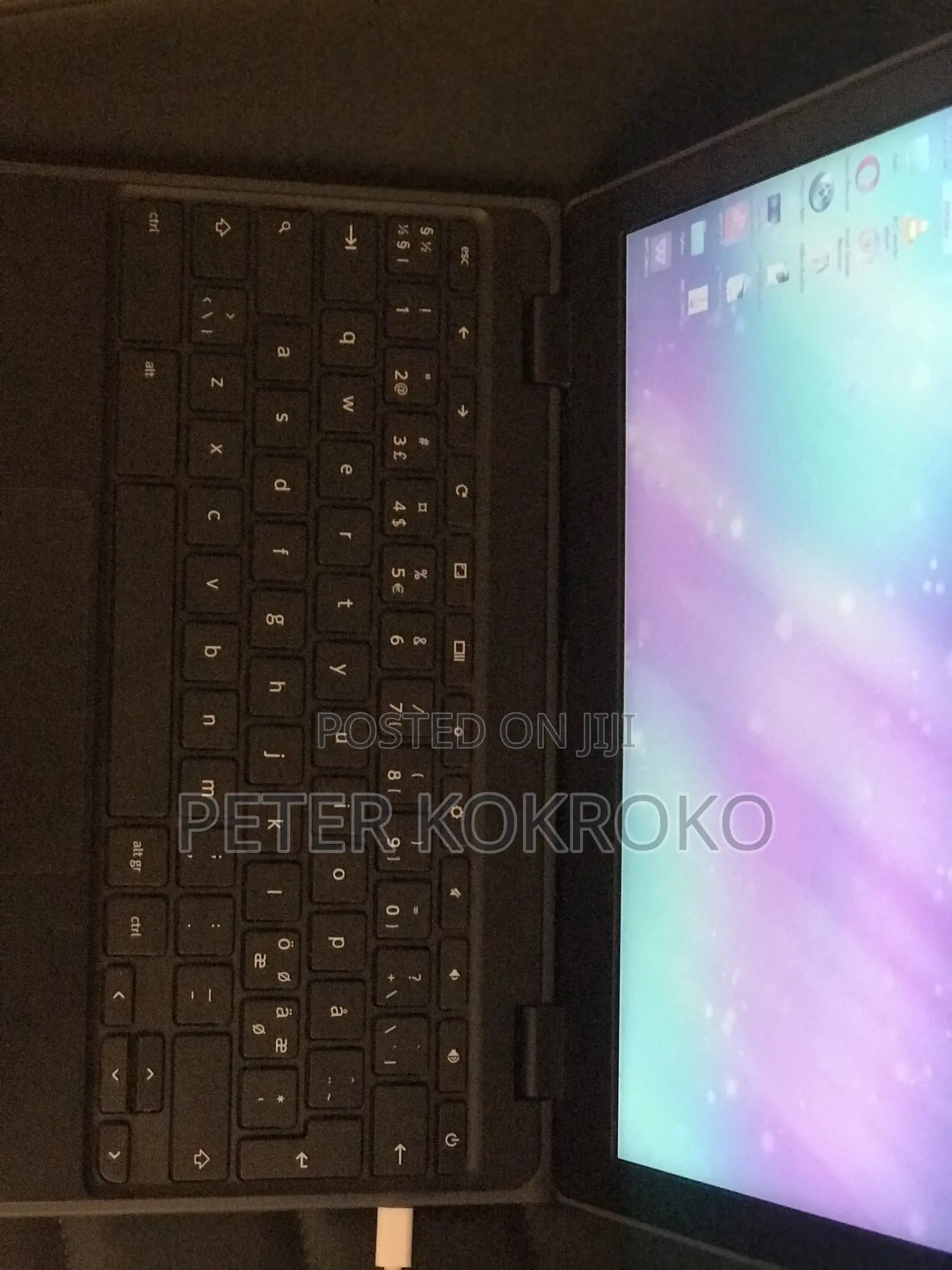 Laptop Lenovo 4GB HDD+SSD 128GB