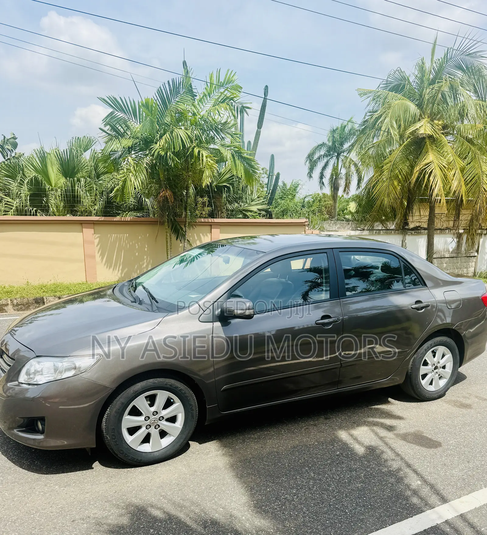 Toyota Corolla LE 4dr Sedan (1.8L 4cyl 4A) 2010 Gray