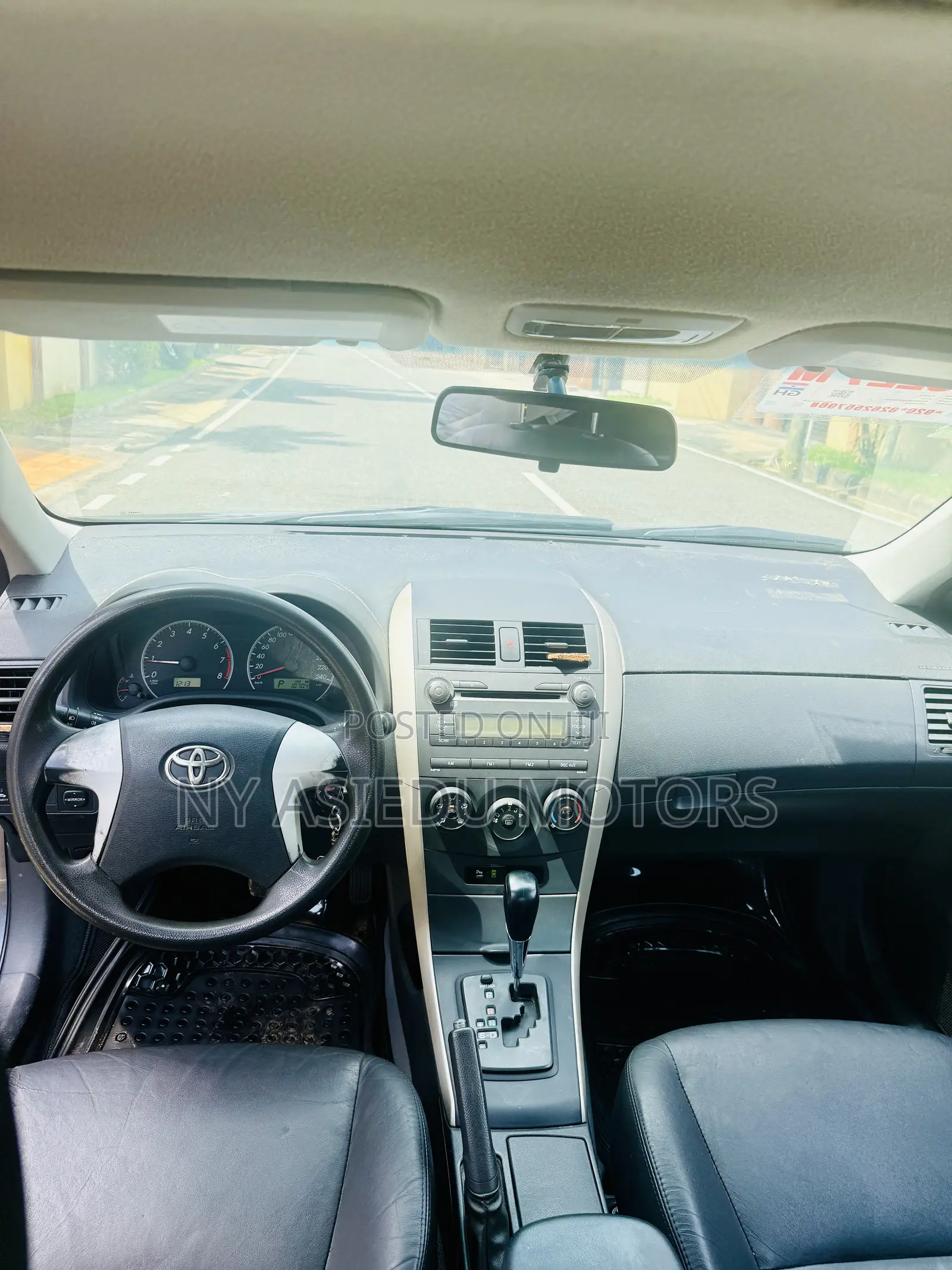 Toyota Corolla LE 4dr Sedan (1.8L 4cyl 4A) 2010 Gray