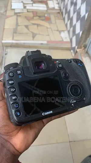 7d Camera for Sale at Cool Price.Camera Cover Will Be Added T 