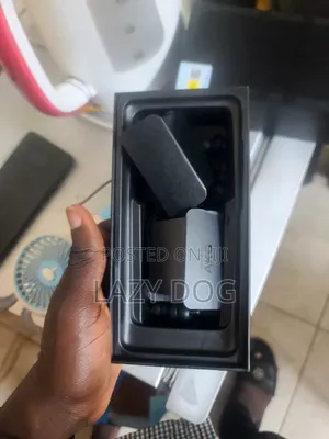 New Samsung Galaxy S20 Ultra 5G 128 GB Black