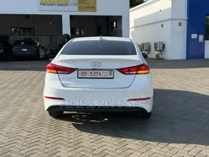 Hyundai Elantra Sport 2018 White