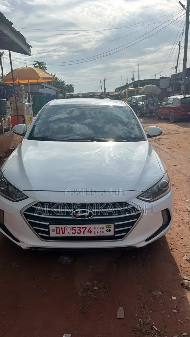 Hyundai Elantra Sport 2018 White