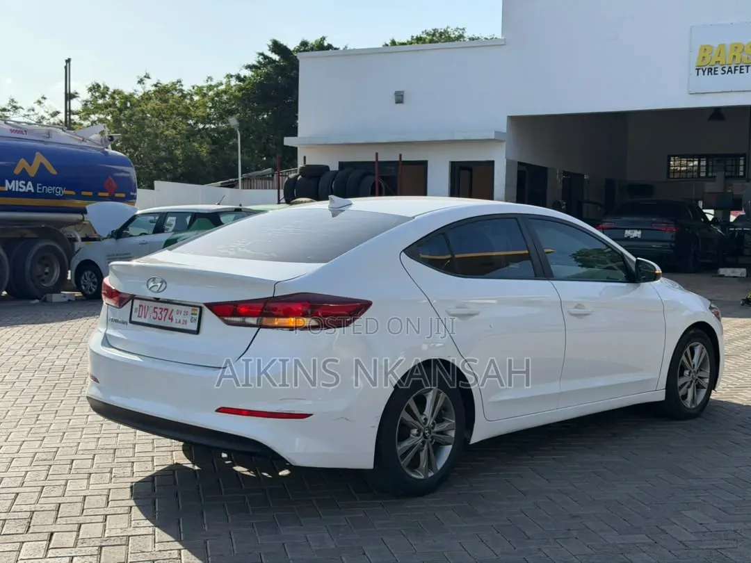 Hyundai Elantra Sport 2018 White