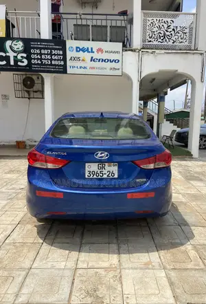 Hyundai Elantra Limited Sedan FWD (1.8L 4cyl 6A) 2013 Blue