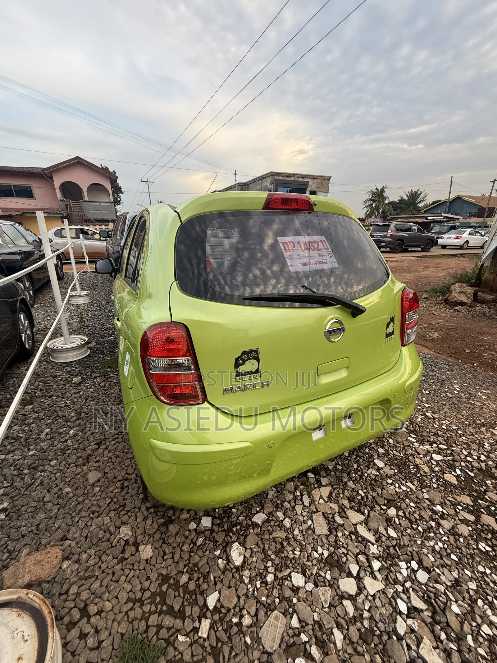 Nissan March 1.2 FWD 2011 Green